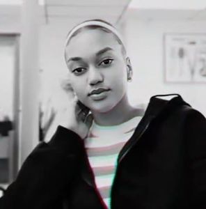 Meet your Posher, Lívia